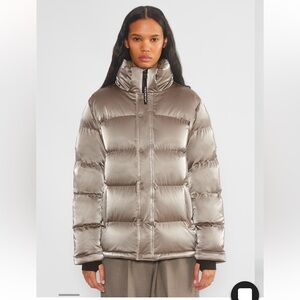 The Super Puff™ - Liquid Shine